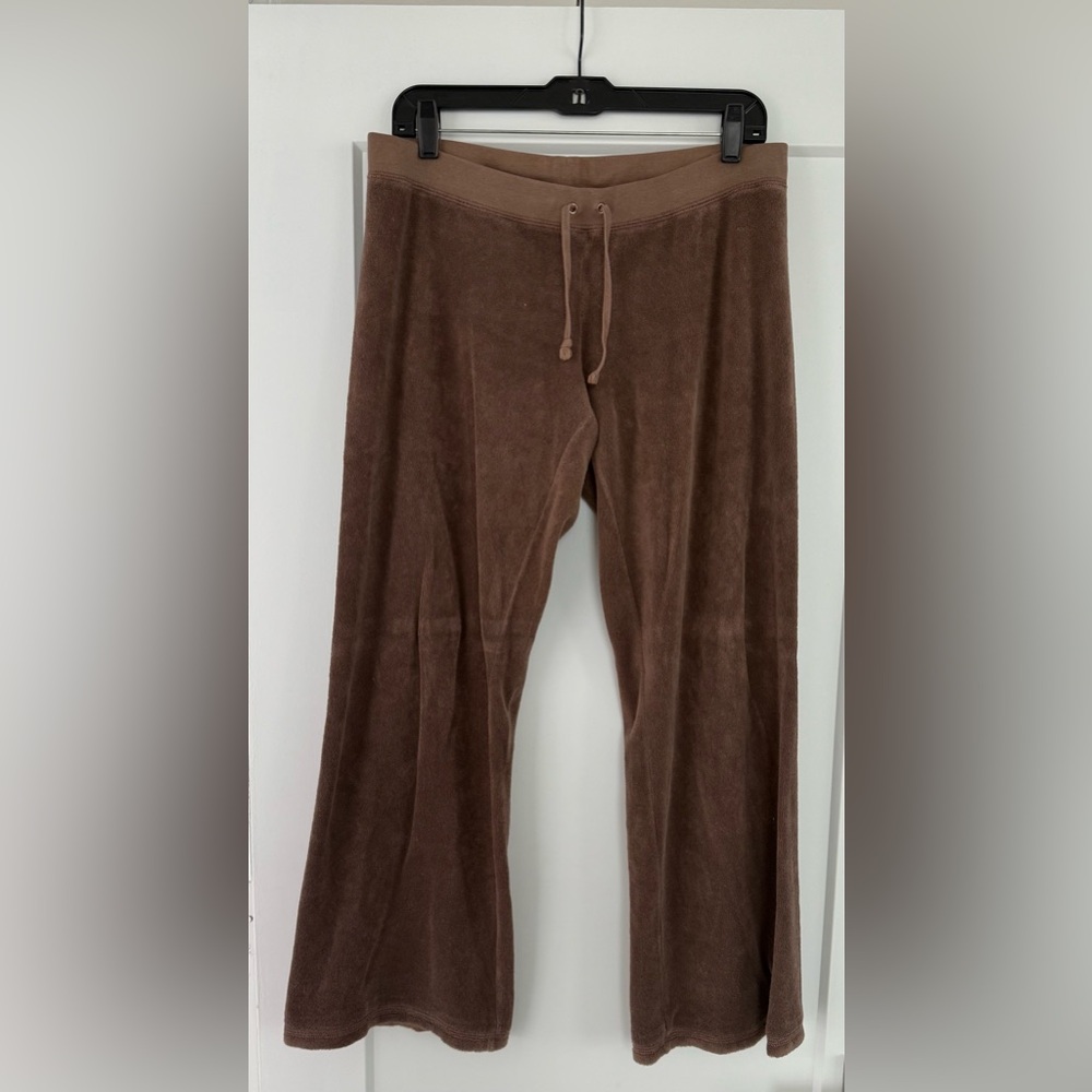Authentic Juicy Couture Brown Terry Cloth Pants
Size L